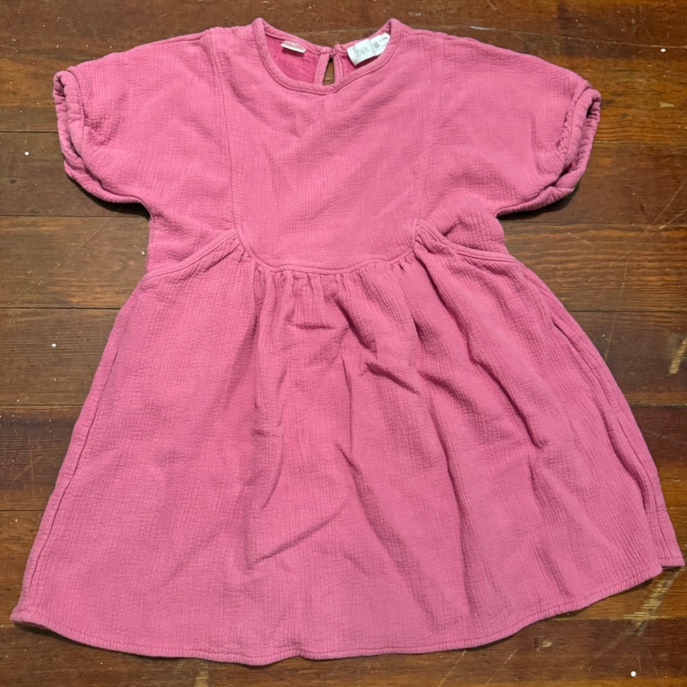 Zara Kids Pink Textured Gauze Dress Short Sleeve Size 4-5 Years 110cm - Picture 2 of 4